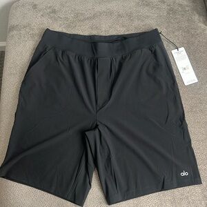 NWT ALO 9” Repetition Short Black